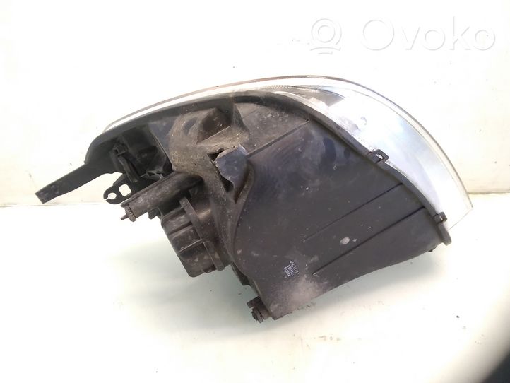 Ford Fiesta Lampa przednia 20A055B