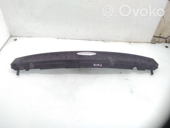 Ford Fiesta Front grill 2S618200