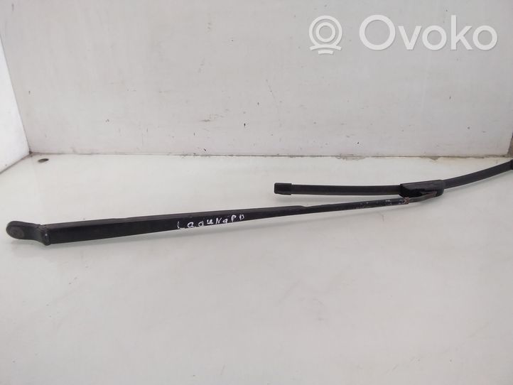 Renault Laguna II Front wiper blade arm 80004986