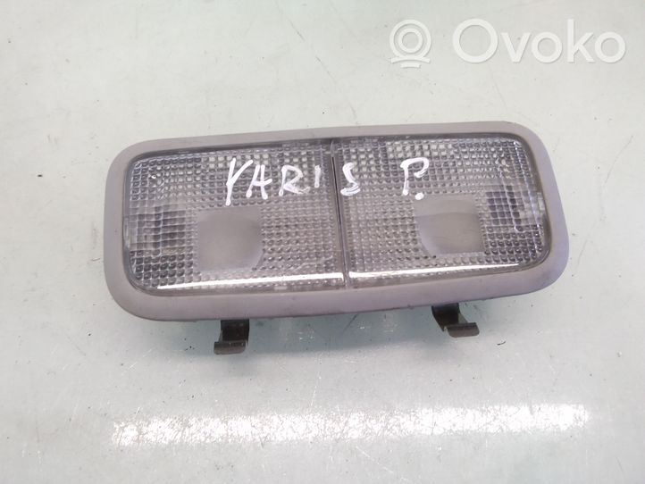 Toyota Yaris Luz del asiento delantero 