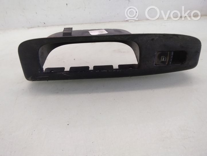 Ford Galaxy Rivestimento per maniglia portiera posteriore YM2114B263