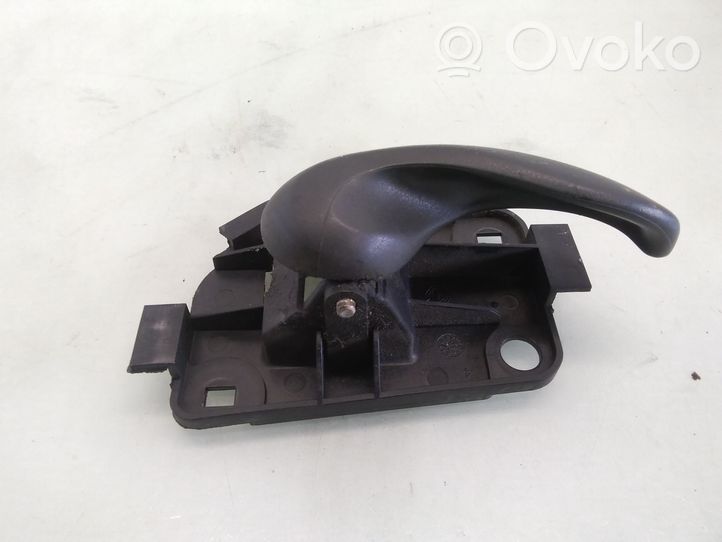 Fiat Punto (188) Maniglia interna per portiera anteriore A739