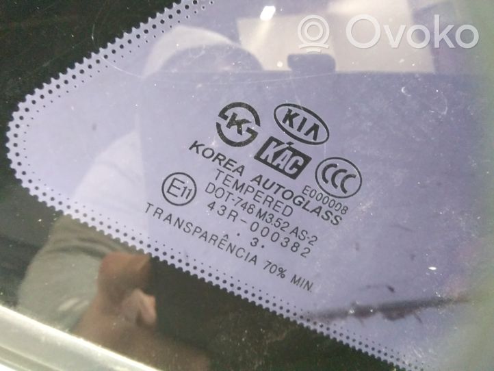 KIA Sorento Szyba karoseryjna tylna 43R000382