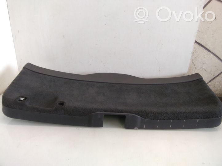 Volvo V50 Takaluukun koristelista 09486874