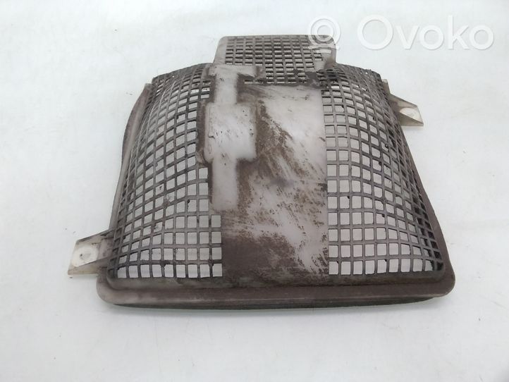 Audi 80 90 B2 Salono oro mazgo plastikinis korpusas 321819099A