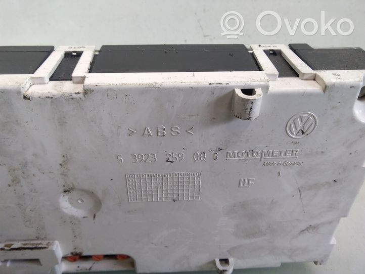 Volkswagen Vento Compteur de vitesse tableau de bord 1H0919864R