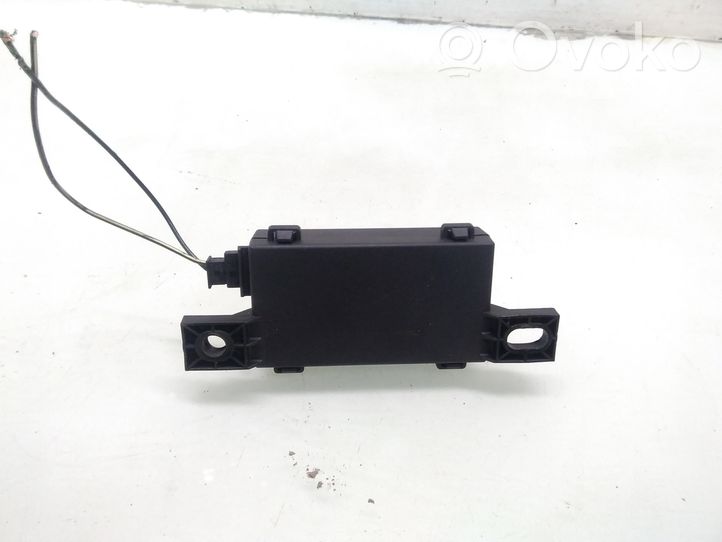 Land Rover Discovery 3 - LR3 Boîtier module alarme YWY000120