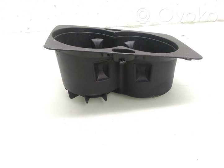 Volkswagen PASSAT B6 Cup holder front 