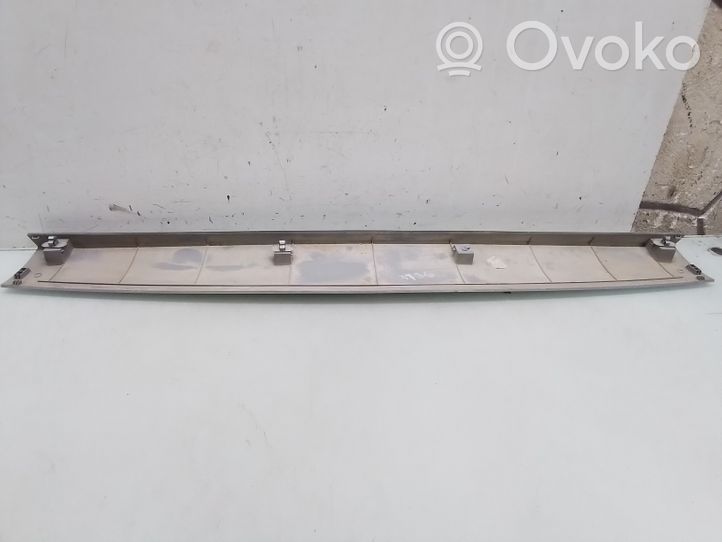 Opel Zafira B Garniture de hayon intérieur 13131331