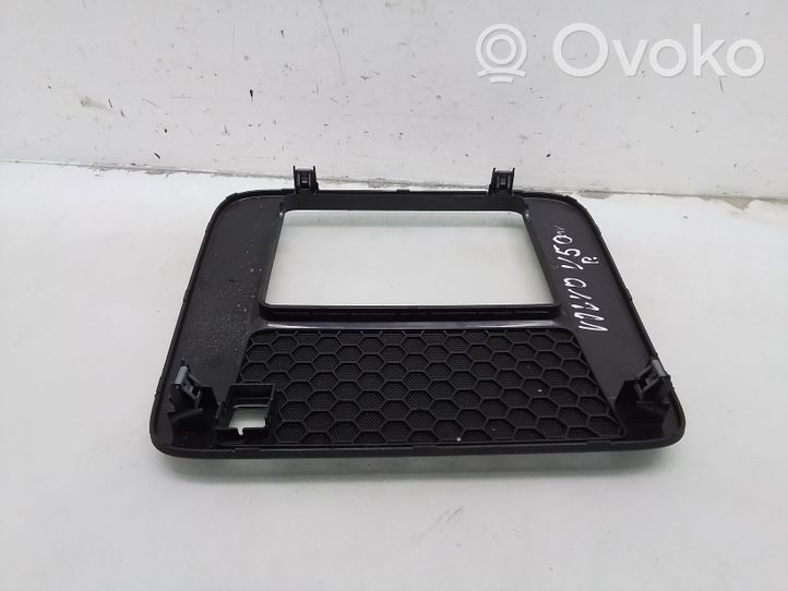 Volvo V50 Maskownica centralnego głośnika deski rozdzielczej 08650752