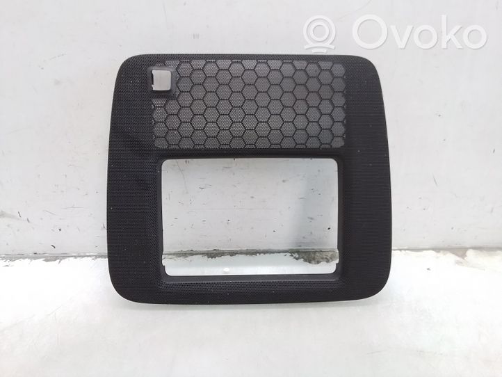 Volvo V50 Centrālā skaļruņa dekoratīvā apdare 08650752