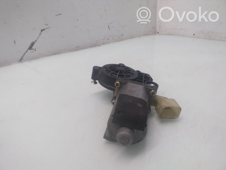 Volvo S60 Moteur de lève-vitre de porte avant 0130821760