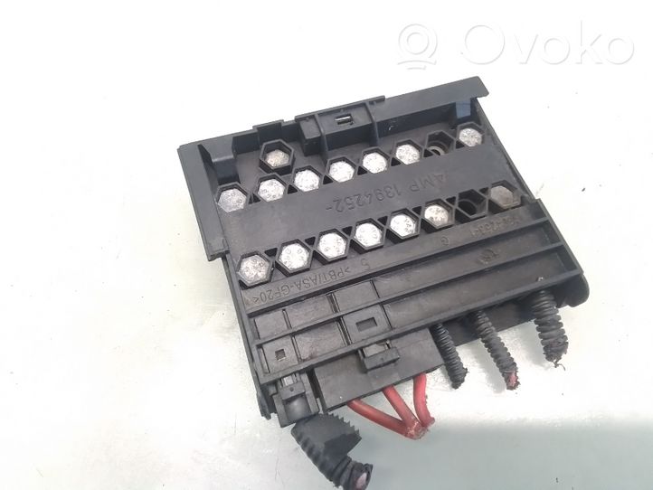 Ford Fusion Cableado positivo 2S6T14A073BA