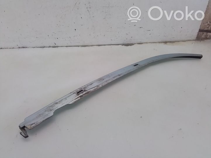 BMW 3 E36 Moulure sous phares 51138159305