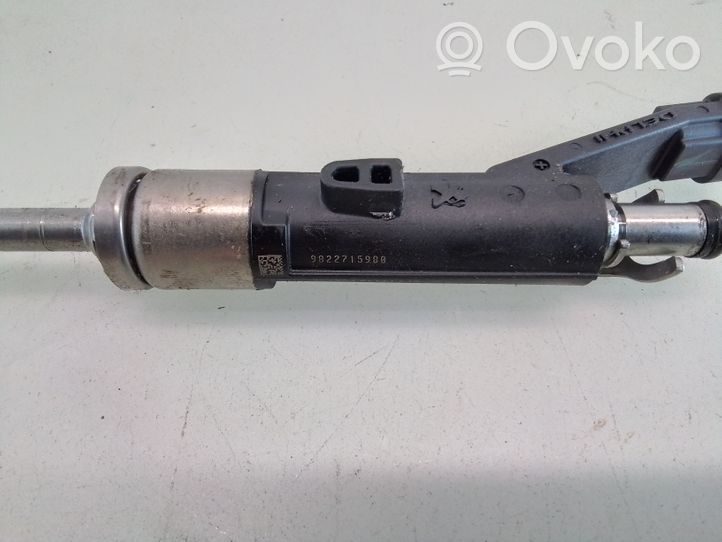 Peugeot 2008 II Injecteur de carburant 9822715980