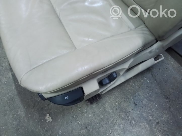 BMW 5 E60 E61 Istuimien ja ovien verhoilusarja 