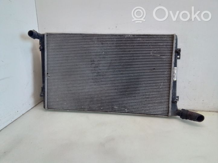 Volkswagen PASSAT B6 Radiateur de refroidissement 3C0121253S