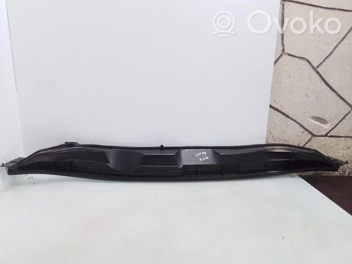 Peugeot 1007 Rivestimento del tergicristallo 9646176080