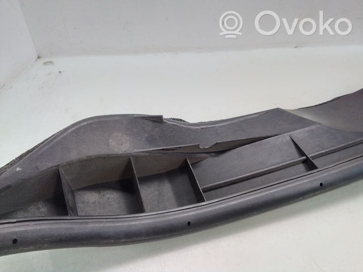 Peugeot 1007 Rivestimento del tergicristallo 9646176080