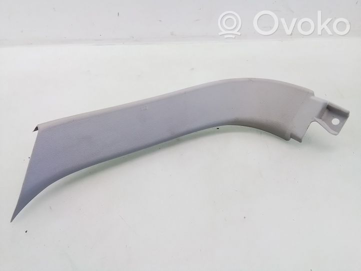 Toyota Avensis T250 Rivestimento laterale del portellone posteriore/bagagliaio 6793705020