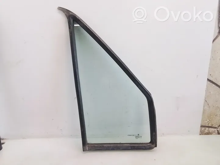 Volkswagen II LT Front door vent window glass four-door 43R000042