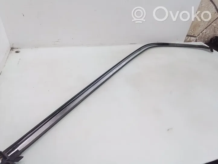 Mercedes-Benz E W210 Rivestimento vetro lato posteriore 