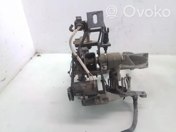 Volkswagen PASSAT B5 Pedal assembly 8D1721316D