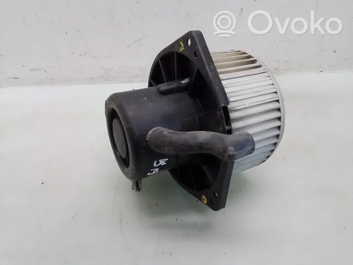 Nissan Terrano Soplador/ventilador calefacción 4872530350