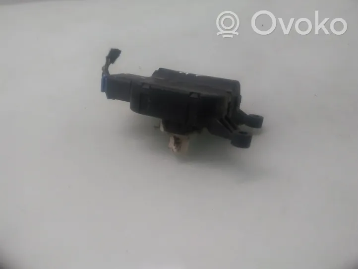 Audi A3 S3 8P Air flap motor/actuator 132801338