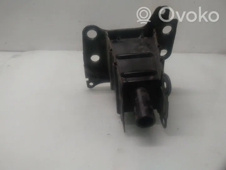 Audi A3 S3 8P Support de montage de pare-chocs avant 8P0807134