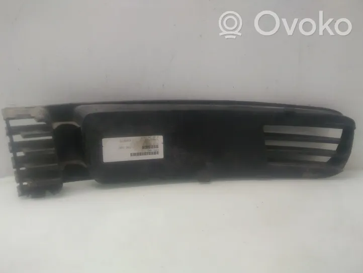 Opel Astra G Etupuskurin alempi jäähdytinsäleikkö 60008370