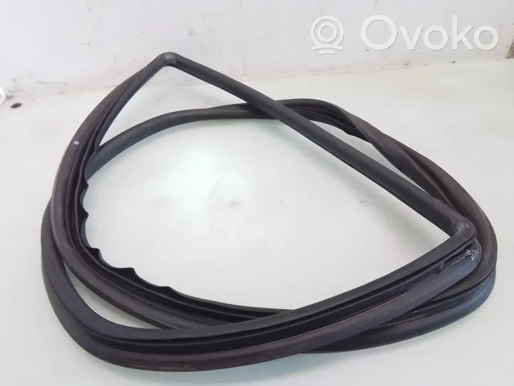 Volvo S70  V70  V70 XC Rear door rubber seal (on body) 