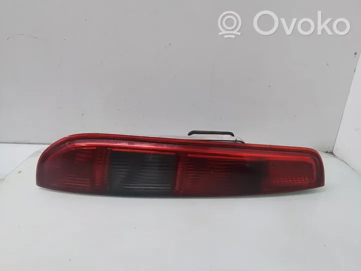 Ford Focus Luci posteriori 4M5113004