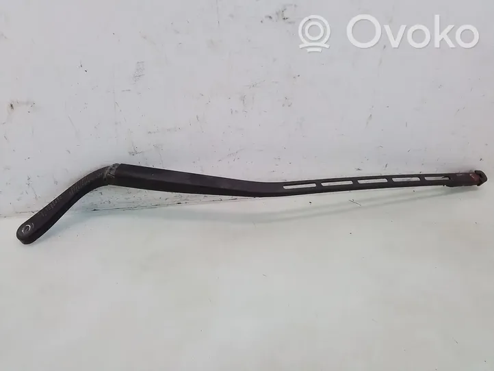 Peugeot 307 Front wiper blade arm 