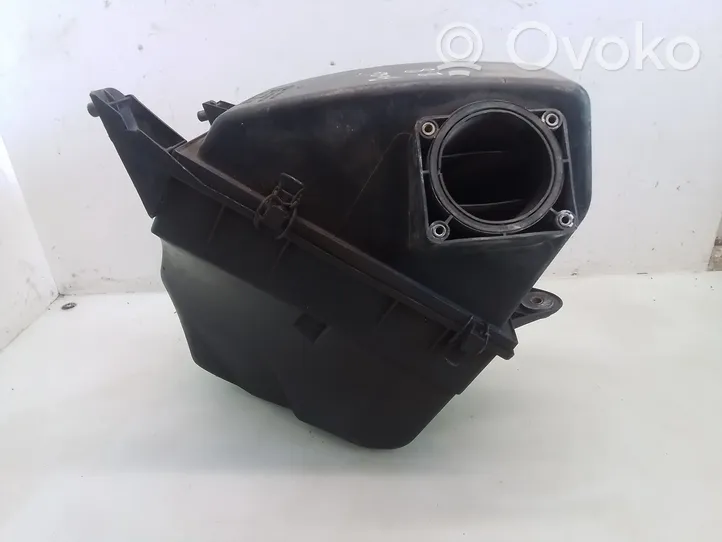 Audi A6 S6 C4 4A Filtr powietrza 4A0133837