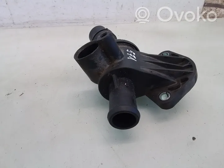 Volkswagen PASSAT B6 Termostat / Obudowa termostatu Y2760001