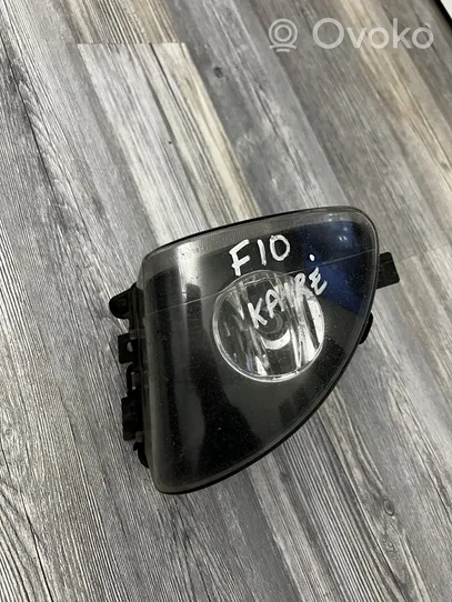 BMW 5 F10 F11 Miglas lukturis priekšā 13101610