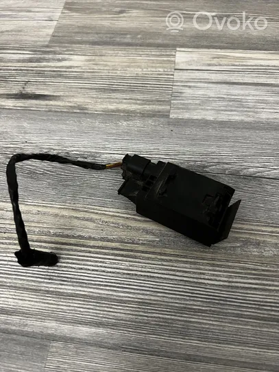 BMW 5 E39 Air quality sensor 64118391470