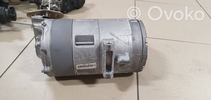 BMW 3 F30 F35 F31 Ilmastointilaitteen kompressorin pumppu (A/C) 9364872