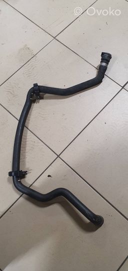 BMW 5 G30 G31 Kühlleitung / Kühlschlauch 8572913