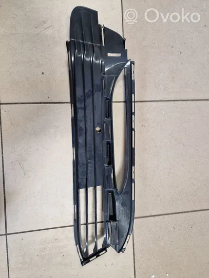 BMW 7 G11 G12 Grille inférieure de pare-chocs avant 7486837