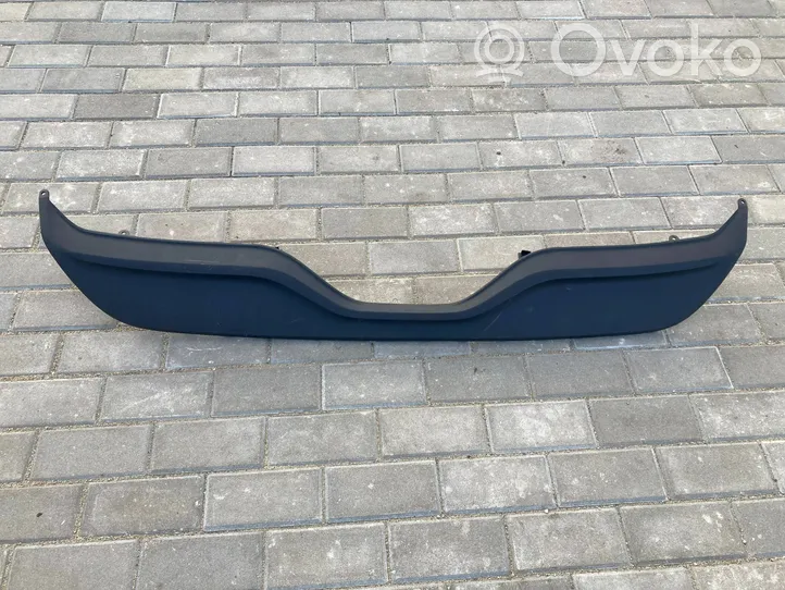 Mercedes-Benz A W176 Moulure inférieure de pare-chocs arrière A1768850325