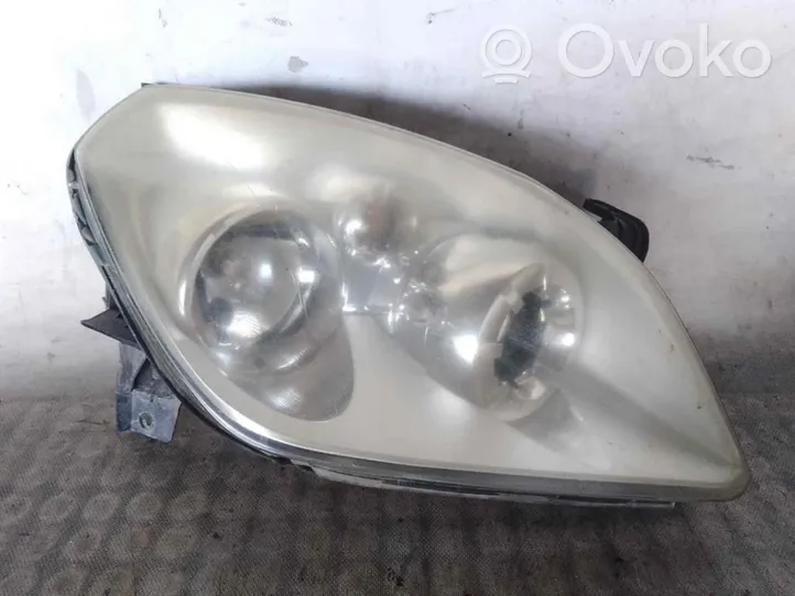 Opel Tigra B Lampa przednia 93162204