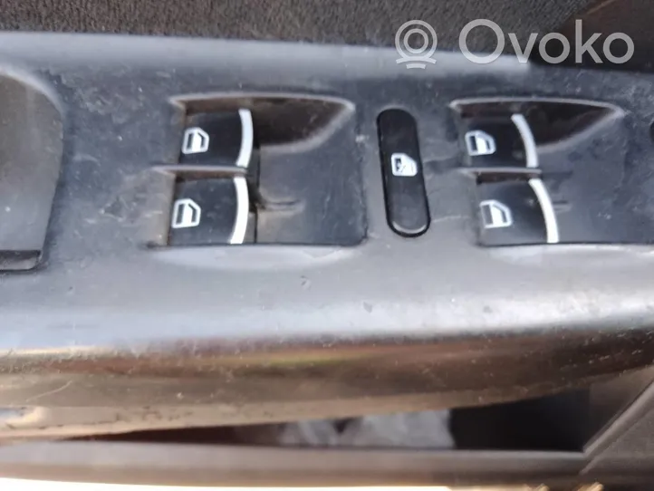 Volkswagen PASSAT Interrupteur commade lève-vitre 