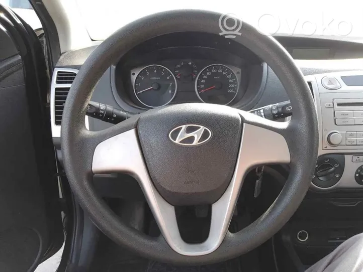 Hyundai i30 Ohjauspyörä 