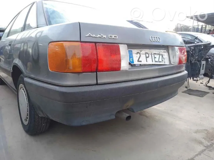 Audi 80 B1 Puskuri 
