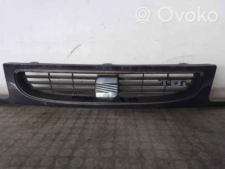 Seat Cordoba (6K) Grille de calandre avant 6K0854643