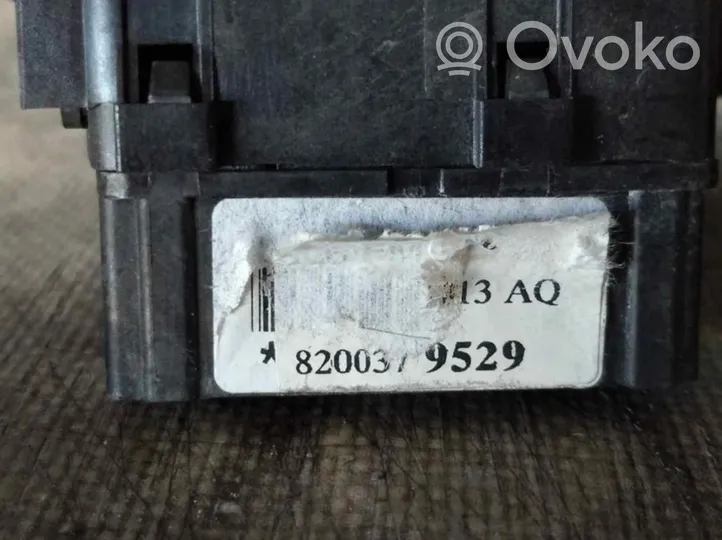 Renault Kangoo I Manetka / Przełącznik kierunkowskazów wycieraczek 8200379529