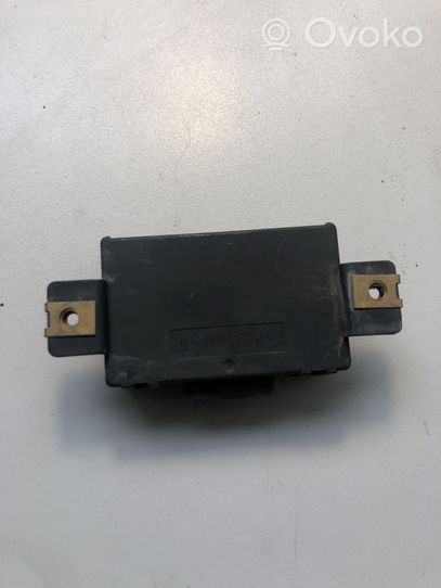 Audi A8 S8 D2 4D Boîtier module alarme 8L0951173