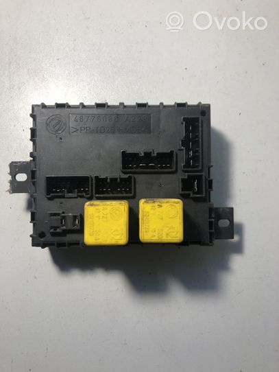 Lancia Lybra Module de fusibles 46776086